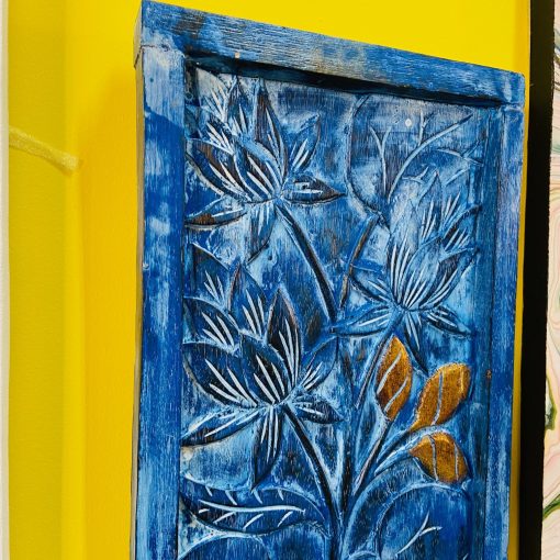 Quadro legno massello blu ed oro fiori in rilievo - immagine 10