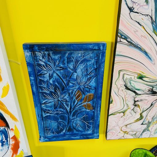 Quadro legno massello blu ed oro fiori in rilievo - immagine 9